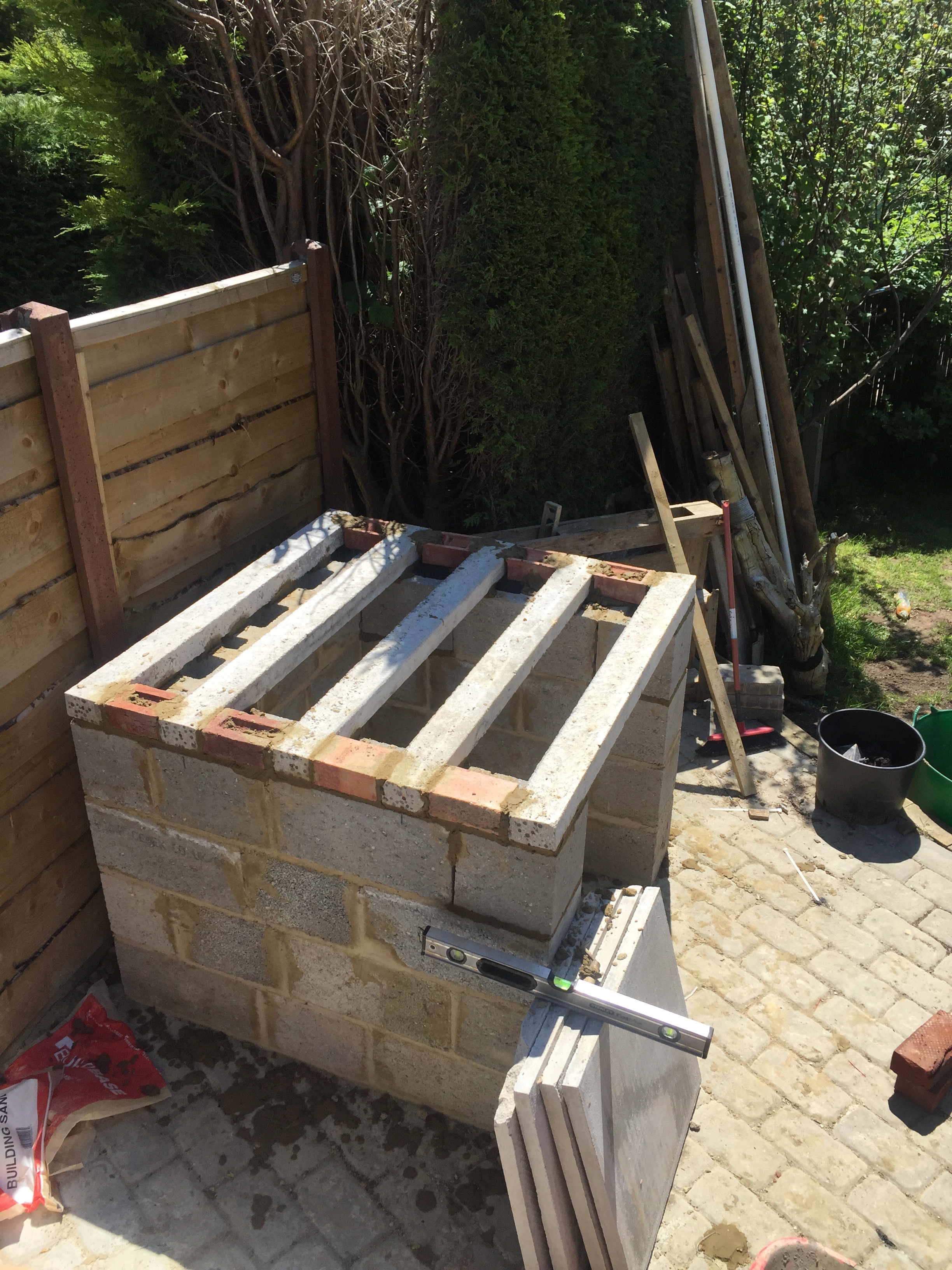 ACE OF SPADES Landscaping & Garden Maintenance